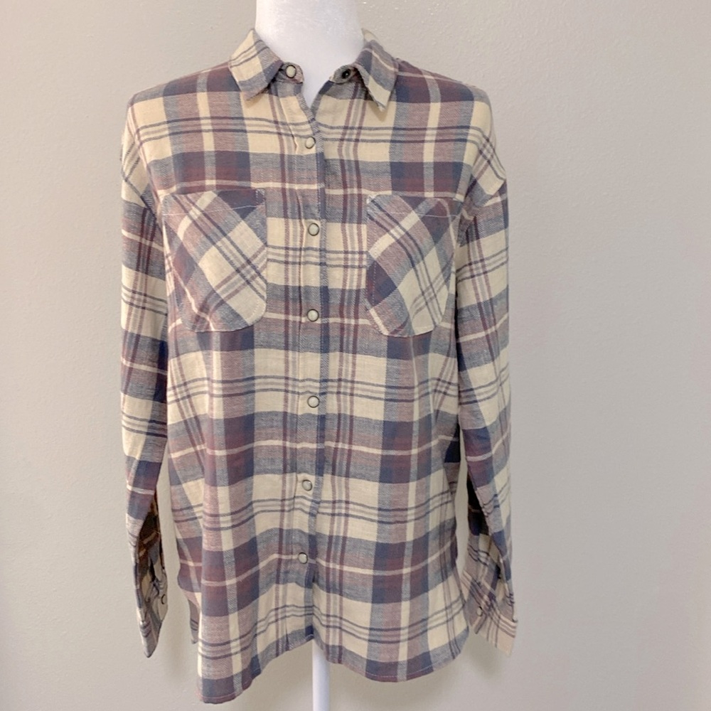 NWT: Women’s RSQ Flannel Shirt🌺